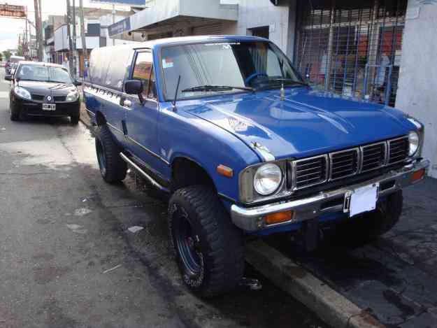 1980 toyota hilux interior #5